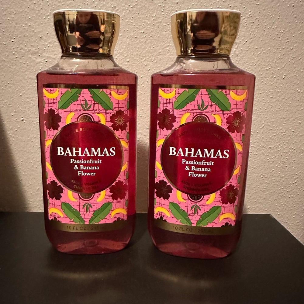 Bath & Body Works Bahamas Passionfruit & Banana Flower Body Wash